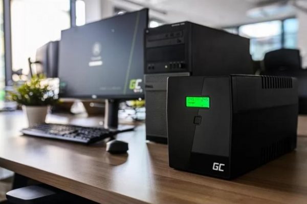 ДБЖ Джерело Безперебійного Живлення Green Cell UPS05 (2000VA/1200W) - Зображення 3
