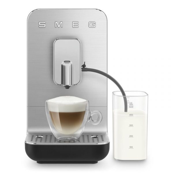 Кавомашина автоматична SMEG BCC13BLMEU-Стильний та потужний помічник для кавоманів
